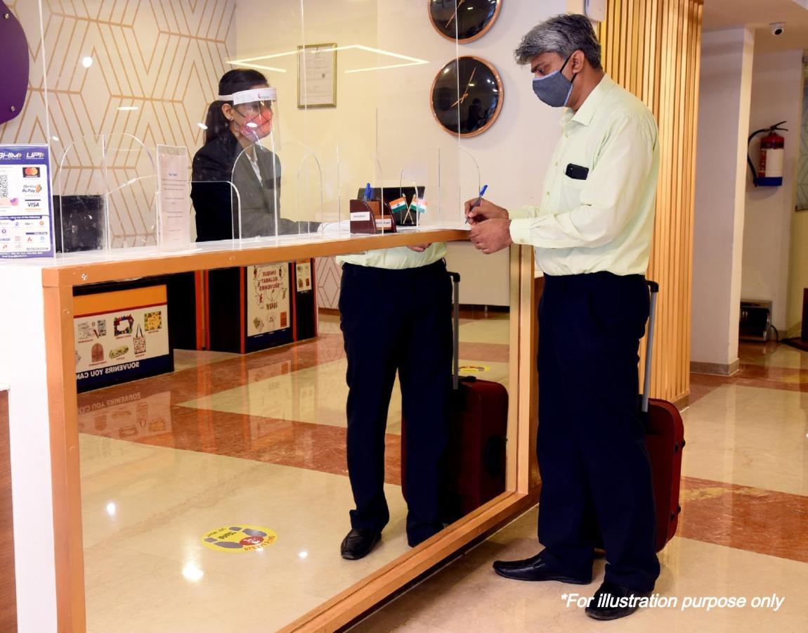 Oyo 11752 Hotel Sun Palace Residency Indirapuram Экстерьер фото